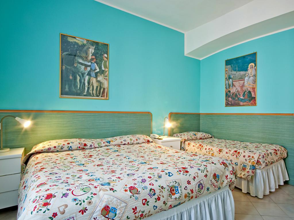 Albergo Ristorante Corsini Pavullo nel Frignano Zimmer foto